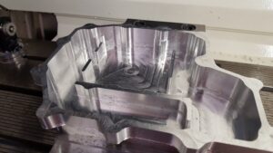 Carter olio ricavato dal pieno lavorazioni di alluminio avional